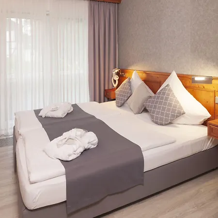 ホテル Haus Gimken 4*