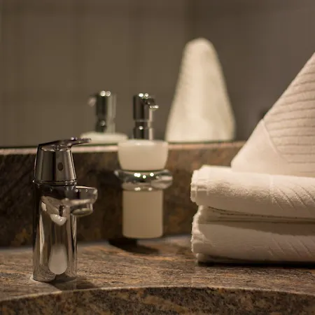 酒店 Haus Gimken 4*